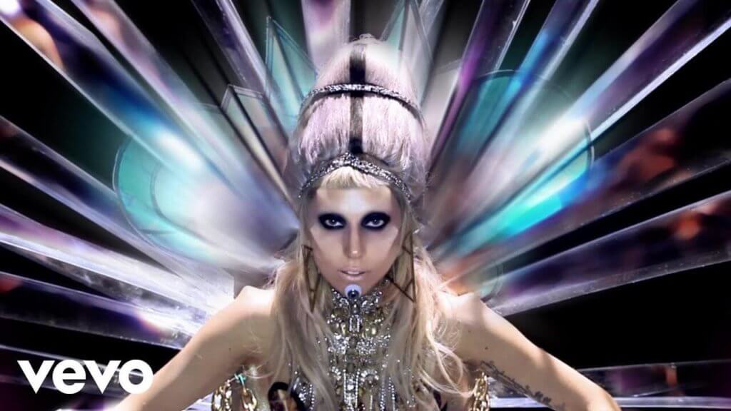 Born This Way/Lady Gaga 歌詞和訳と意味