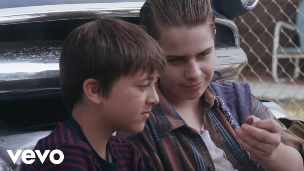 Hey Brother/Avicii 歌詞和訳と意味