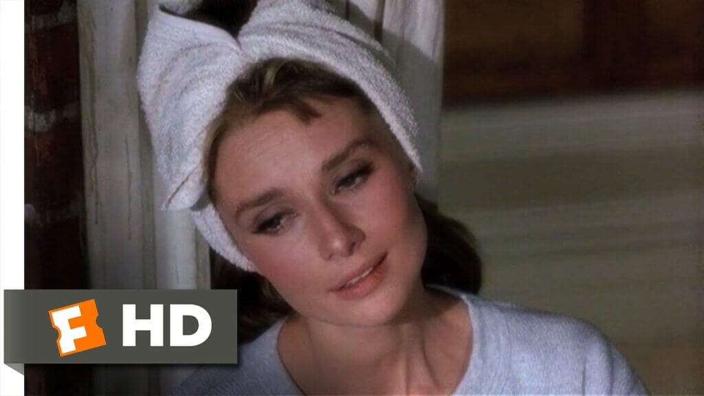 Moon River/Audrey Hepburn 歌詞和訳と意味