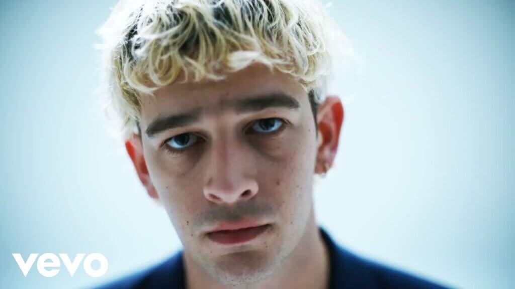 Love It If We Made It/The 1975 歌詞和訳と意味