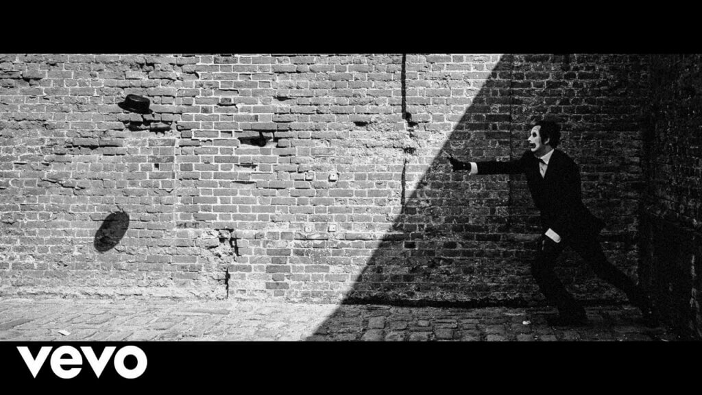 I’m In Love With You/The 1975 歌詞和訳と意味