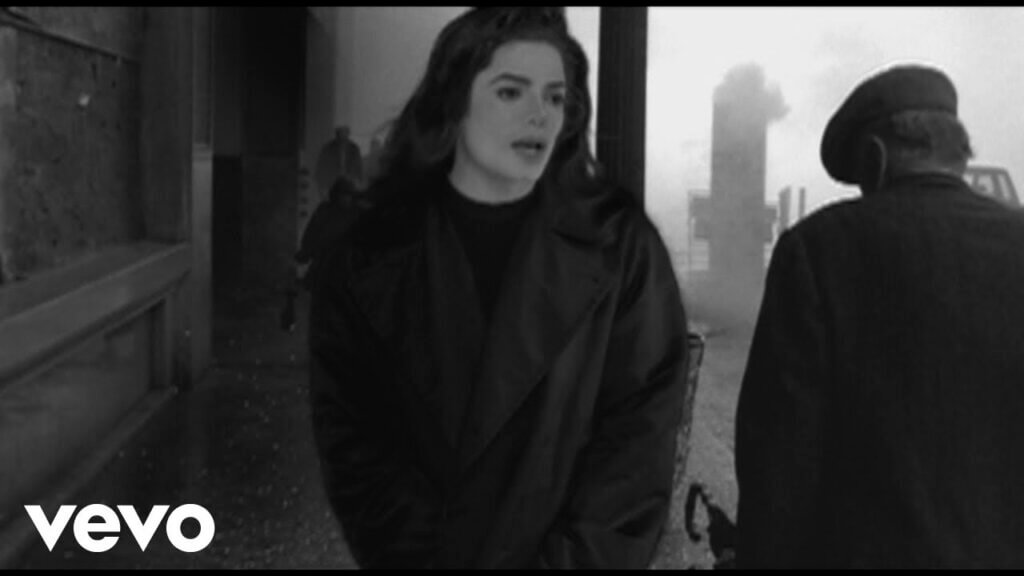 Stranger In Moscow/Michael Jackson 歌詞和訳と意味