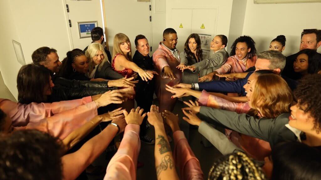 I Can Do It With A Broken Heart/Taylor Swift 歌詞和訳と意味